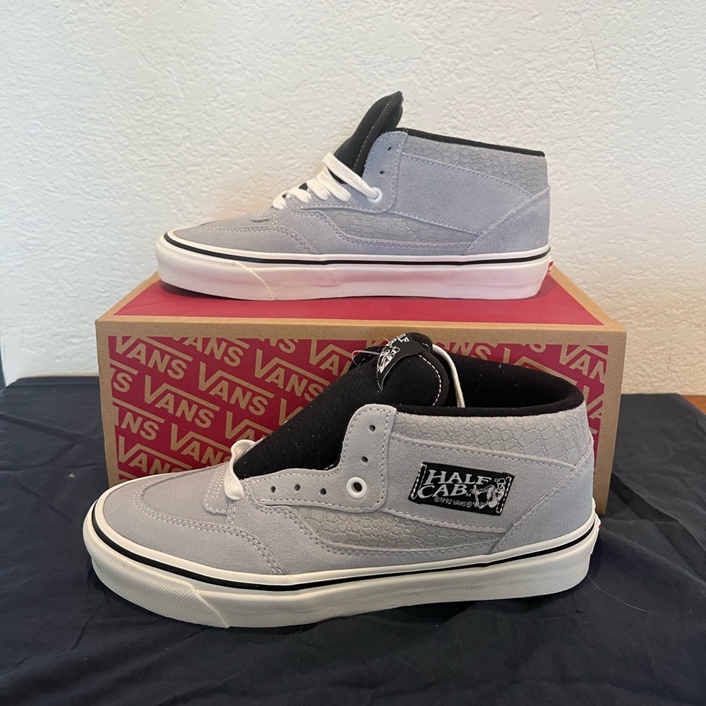 Vans Half Cab 33 DX Mens 8 Women’s 9.5 Brand New in  Box with Tags, Never worn